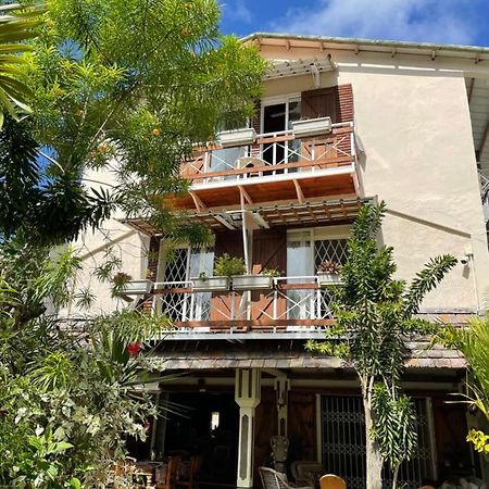 Chez Henri Hotel Pointe D'Esny Luaran gambar