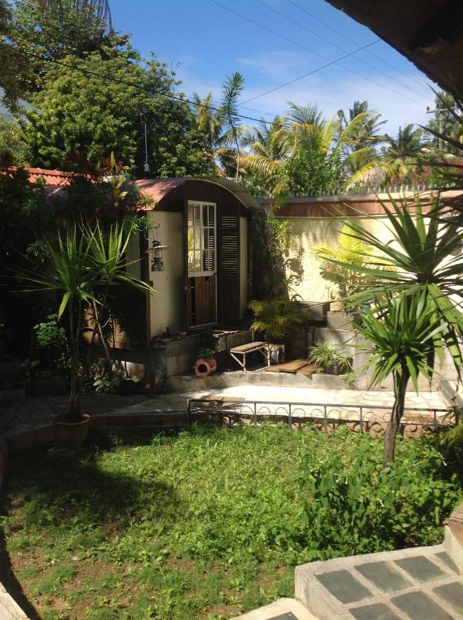 Chez Henri Hotel Pointe D'Esny Luaran gambar
