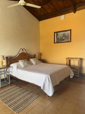Chez Henri Hotel Pointe D'Esny Luaran gambar
